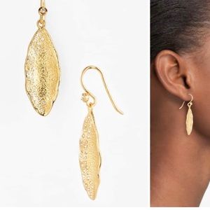 Melinda Maria beautiful earrings. Gold